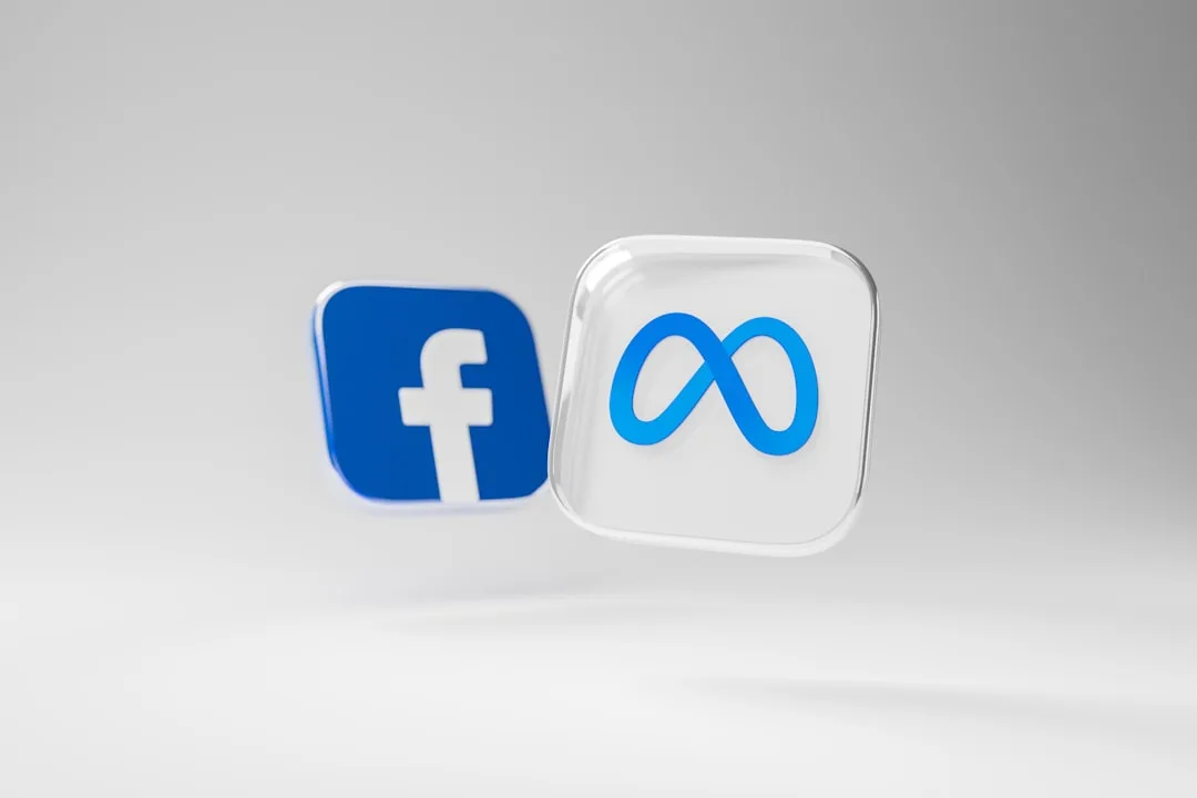 Facebook vagy saját weboldal döntés